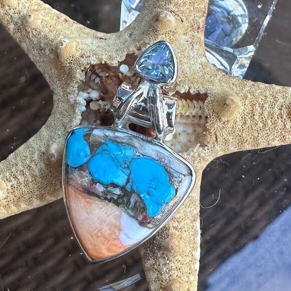 Composite Spiny Oyster & Arizona Turquoise Sterling Silver Pendant - Picture 2 of 6